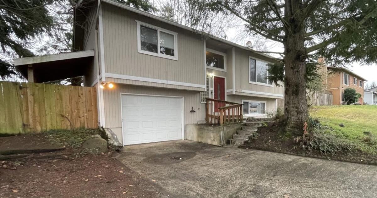 3bedroom 1.75baths For Rent!!!! for 1349 in Tulalip, WA For Sale