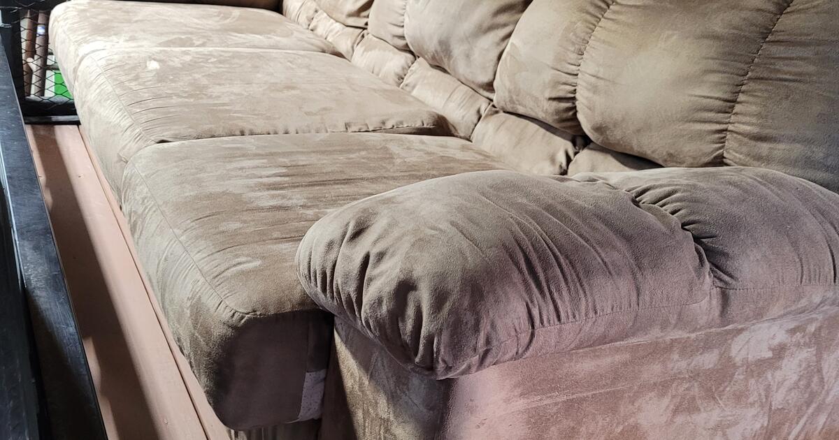 Couch for 70 in Pearland, TX For Sale & Free — Nextdoor