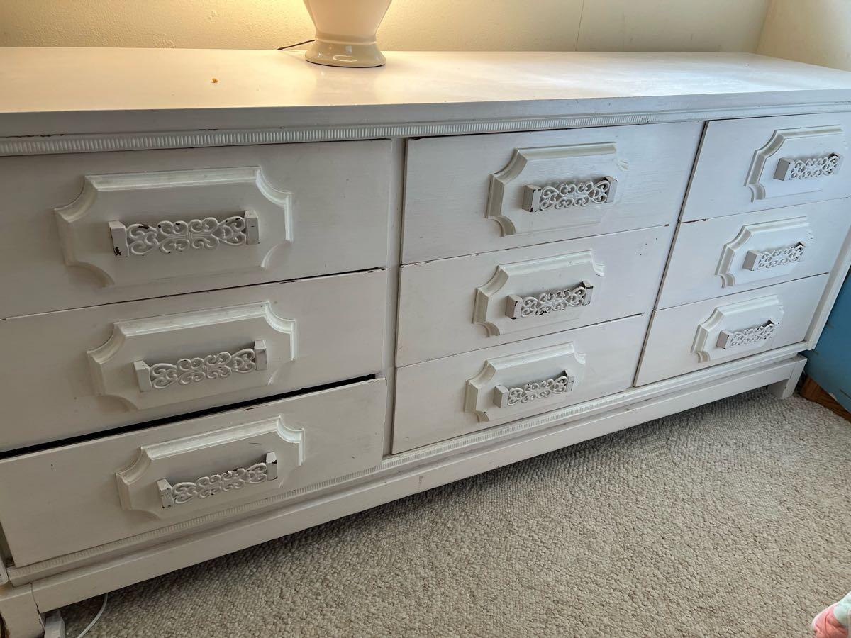 Nine Drawer Dresser for Free in Sacramento, CA For Sale & Free — Nextdoor