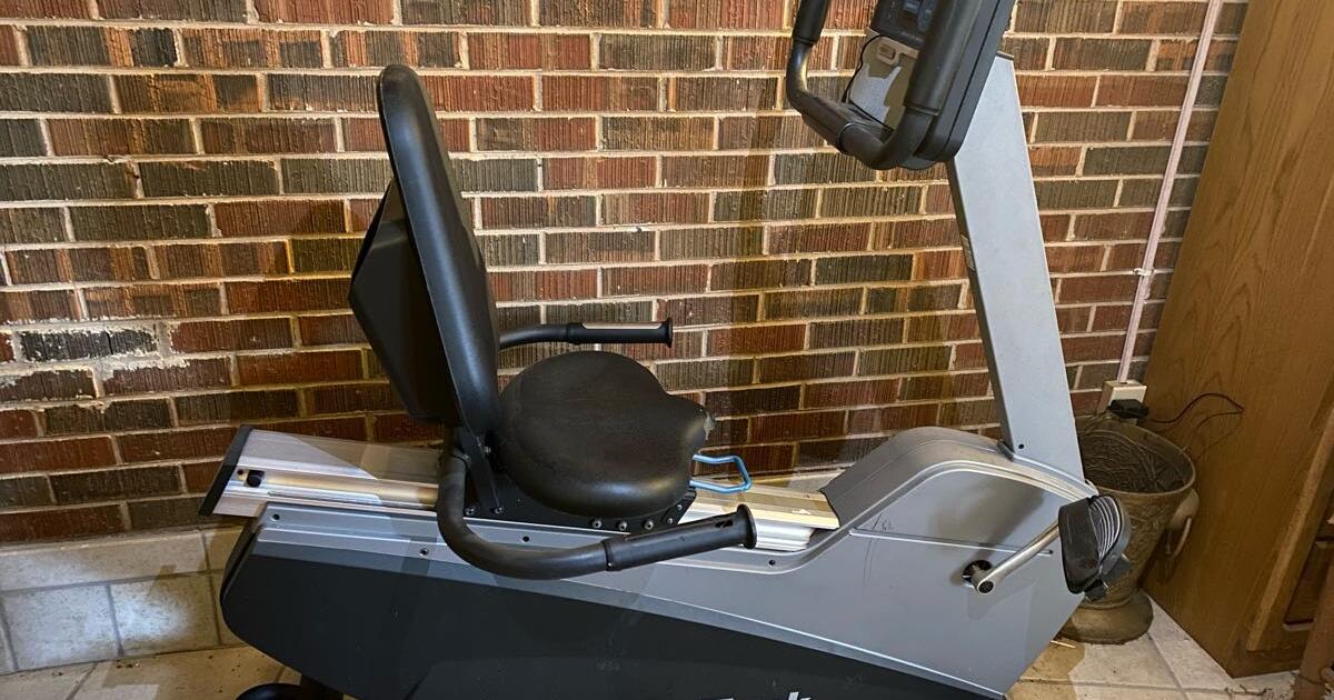 Nordictrack commercial shop 400 recumbent bike