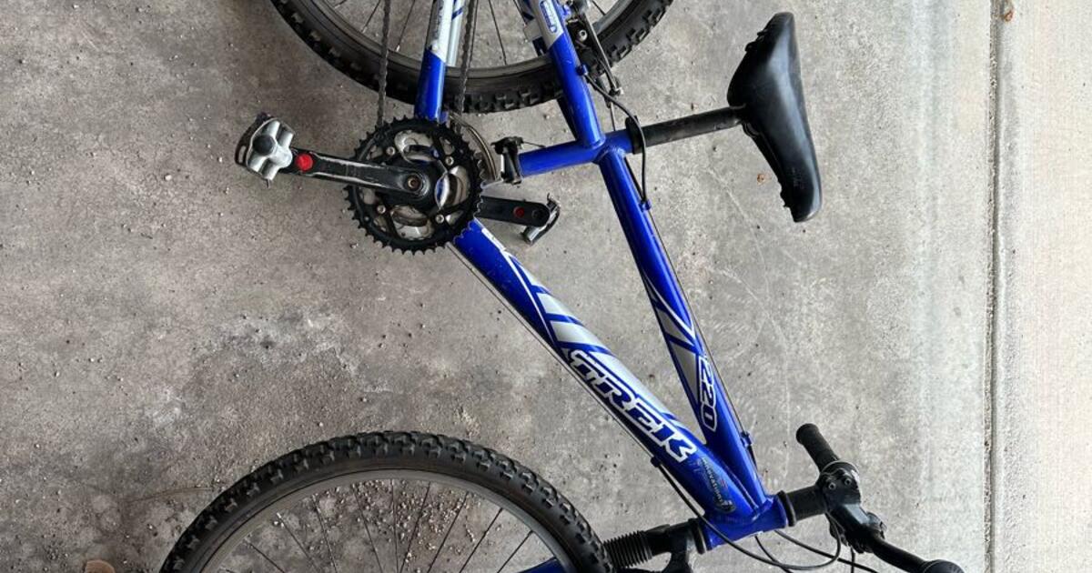 trek mt 220 mountain bike