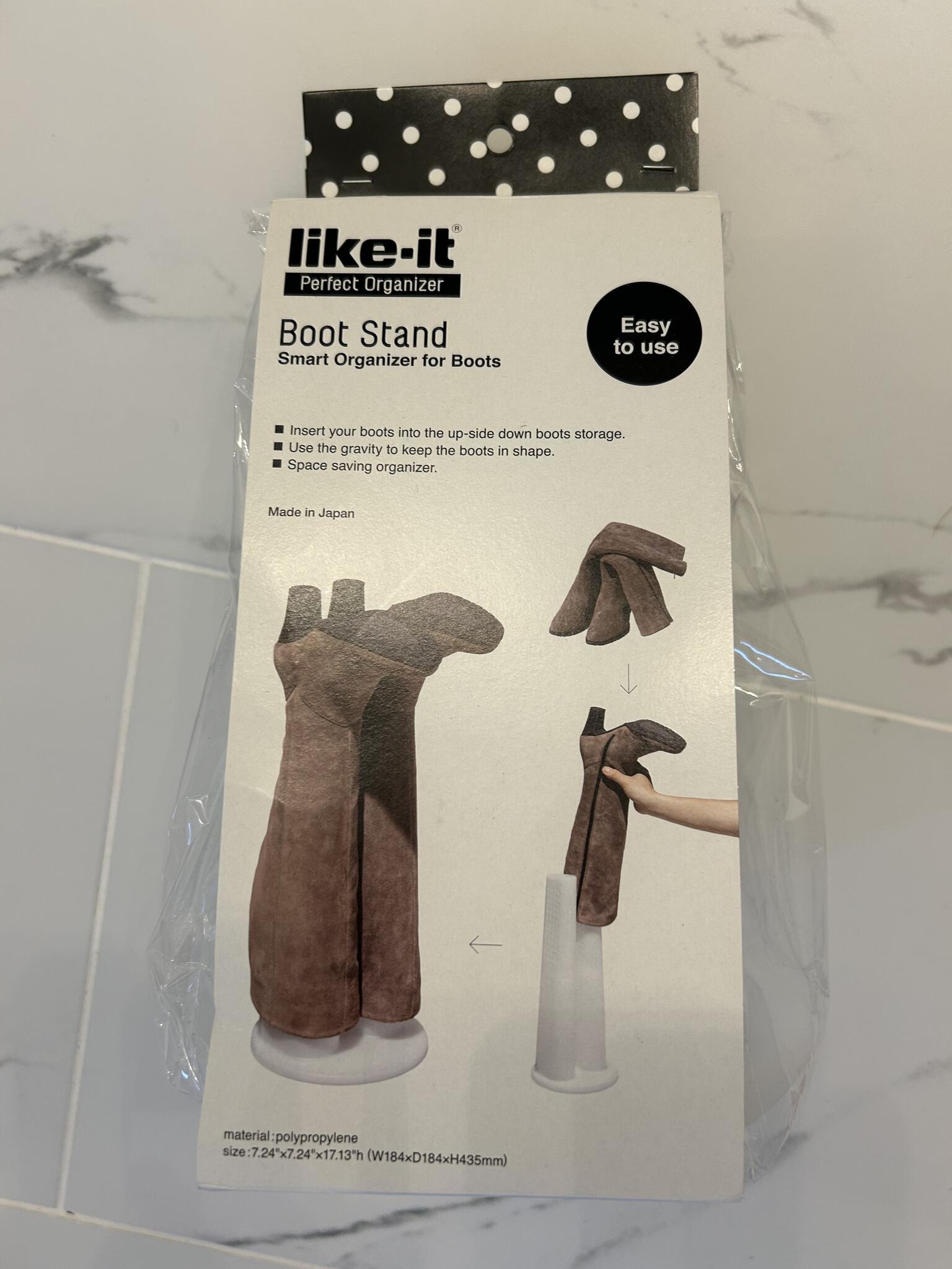 Boot Stand closet organizer