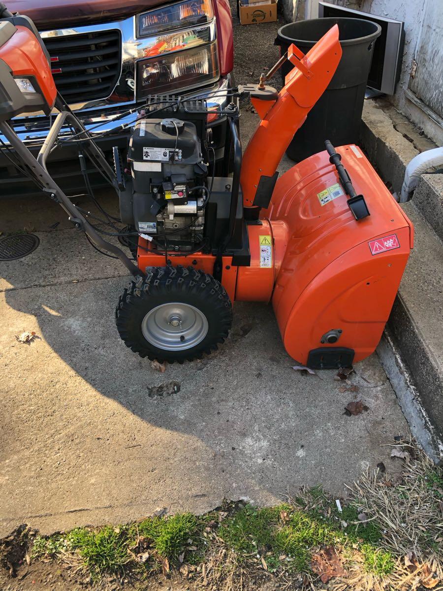 Husqvarna ST 230 30 inch snow blower Zero Turn heated grips and