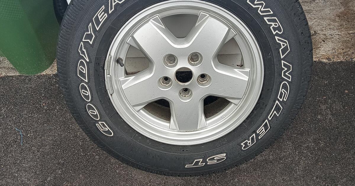 Tire/rim New for 30 in Minneapolis, MN For Sale & Free — Nextdoor