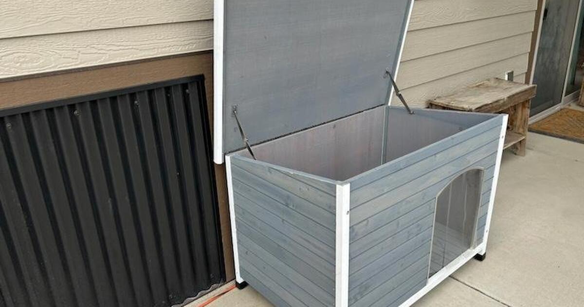 How much to sell a large 4×4 doghouse?