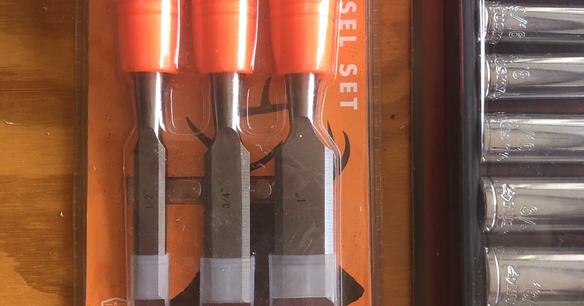 Buck Brothers Wood Chisel Set for 6 in Brunswick, OH Finds — Nextdoor