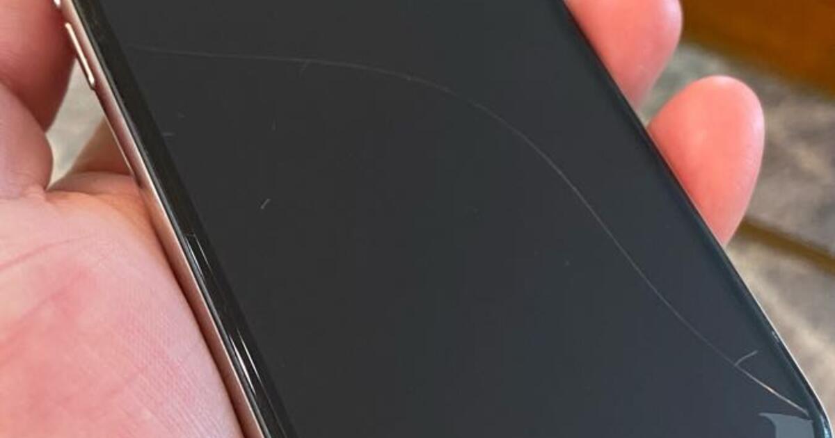 iPhone 11 Pro - slightly cracked screen for $380 in Morgan Hill, CA