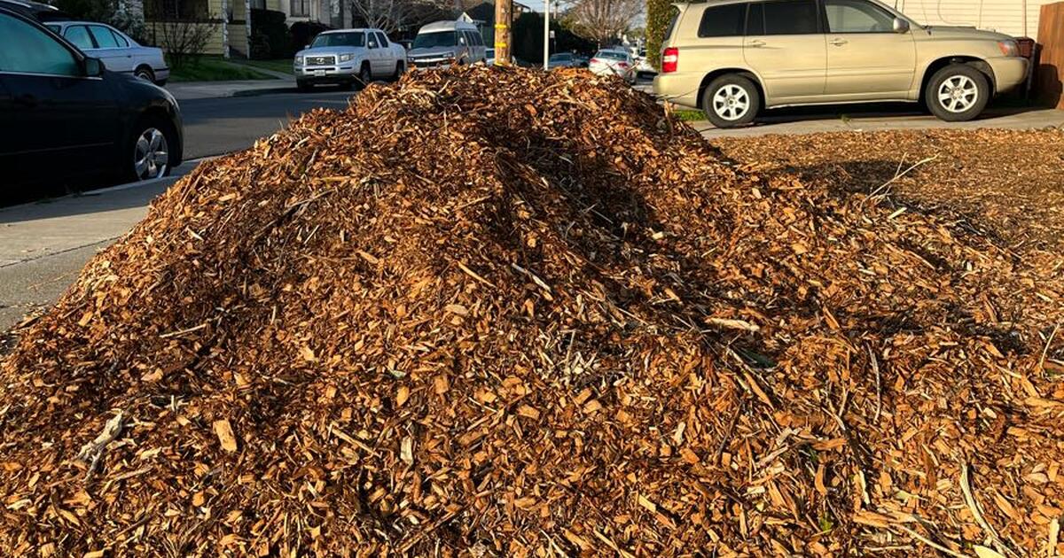 Still have lots of free mulch for pick up!!! for Free in Oakland, CA Finds — Nextdoor