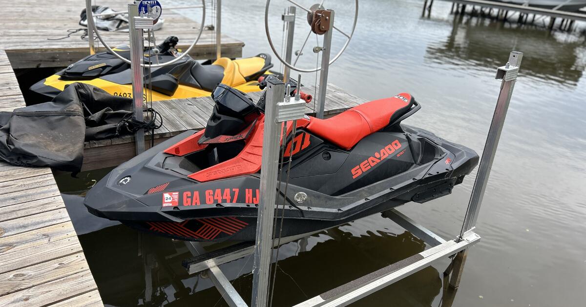Jet Ski Sea Doo Spark Trix 3UP 90 for 7000 in Greensboro, GA For