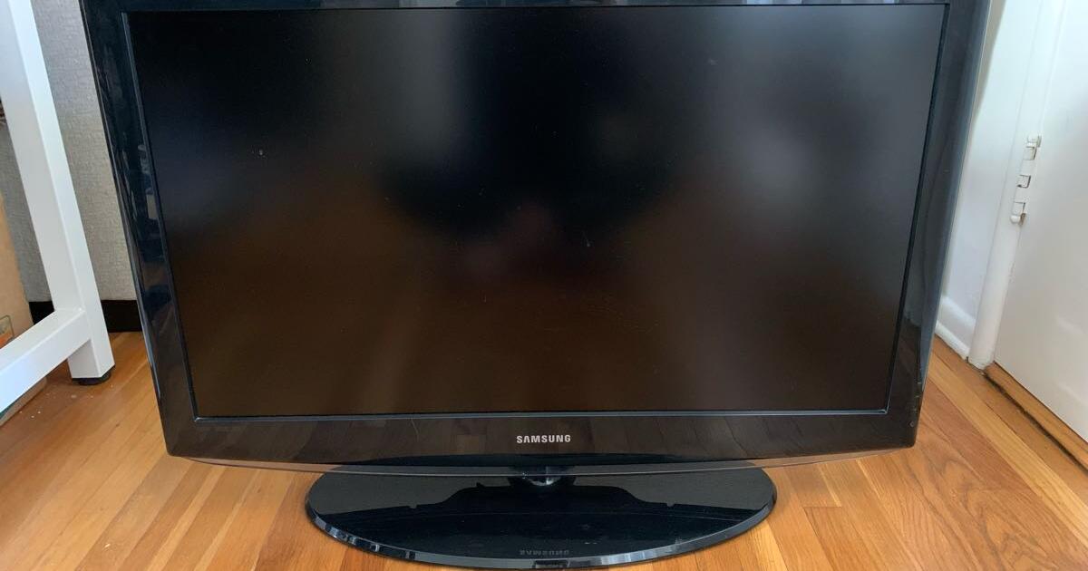 Samsung 37” TV for Free in Los Angeles, CA | For Sale & Free — Nextdoor