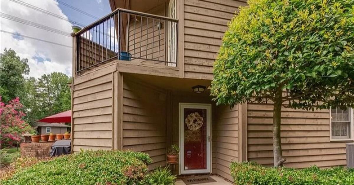 Southpark TOWNHOME for RENT for 2250 in Charlotte, NC For Sale