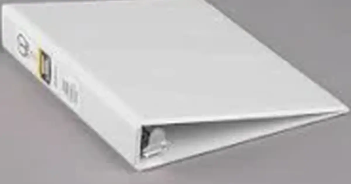 Binders for Sale for 5 in Seatac, WA For Sale & Free — Nextdoor