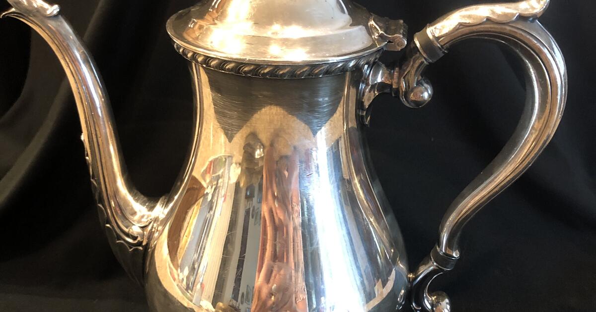 Vintage Coffee Pot M601 EPWM Made By Wallace Silver Plate for 2 in