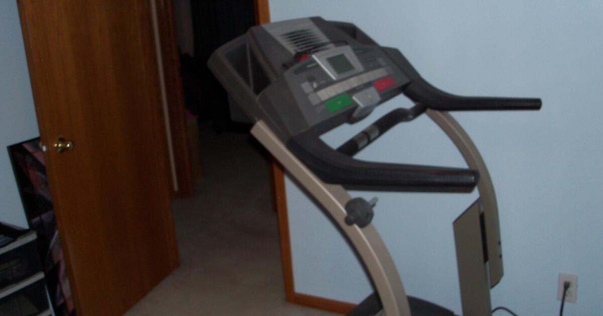 PROFORM XP542 TREADMILL for 200 in Omaha, NE For Sale & Free — Nextdoor