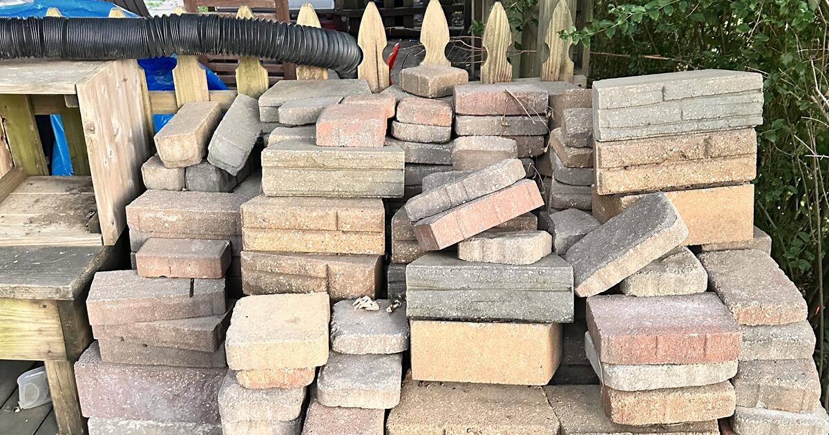Free bricks near me