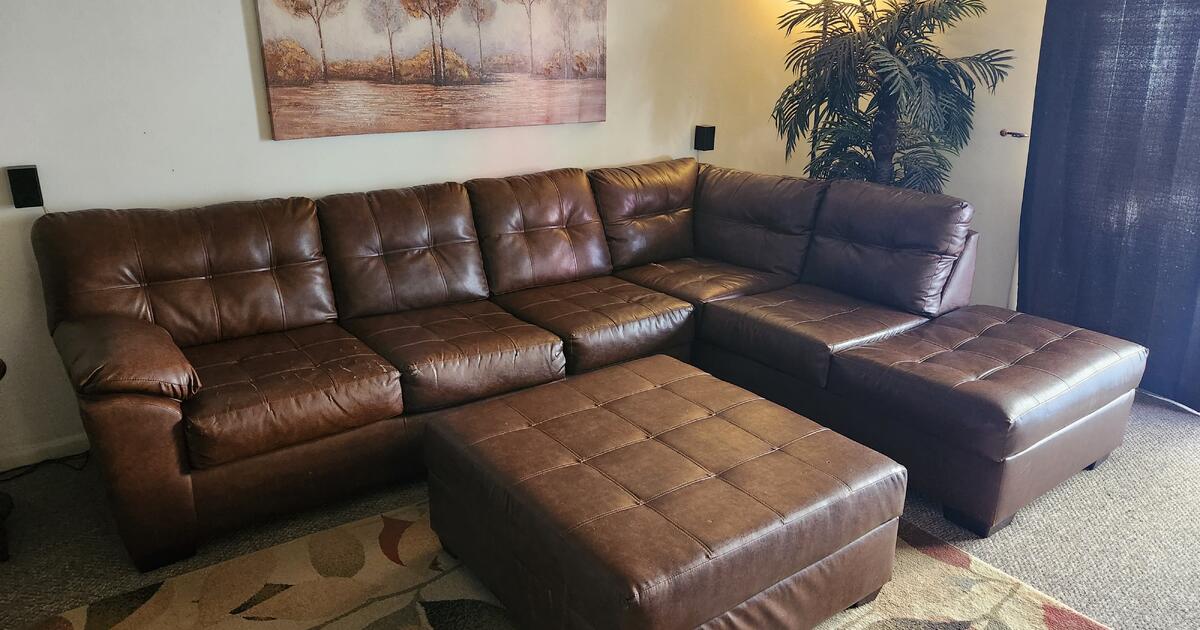 Sectional Brown Leather Couch with Chaise Lounge and Ottoman for 415