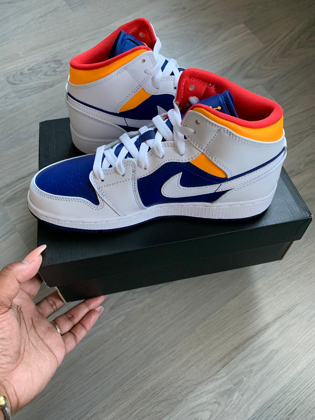 Te Koop: Jordans Maat 35,5, Maar 3 Keren Gedragen Voor 120 € In Schiedam,  ZH | Gratis/Te Koop — Nextdoor