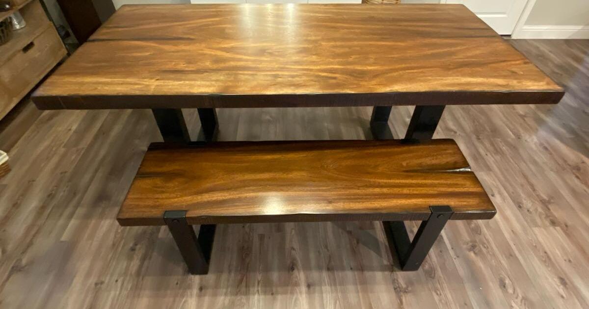 Kitchen table and bench For Sale 145 OBO for 100 in Fair Oaks, CA