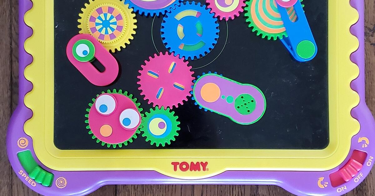 Tomy gearation clearance magnetic board