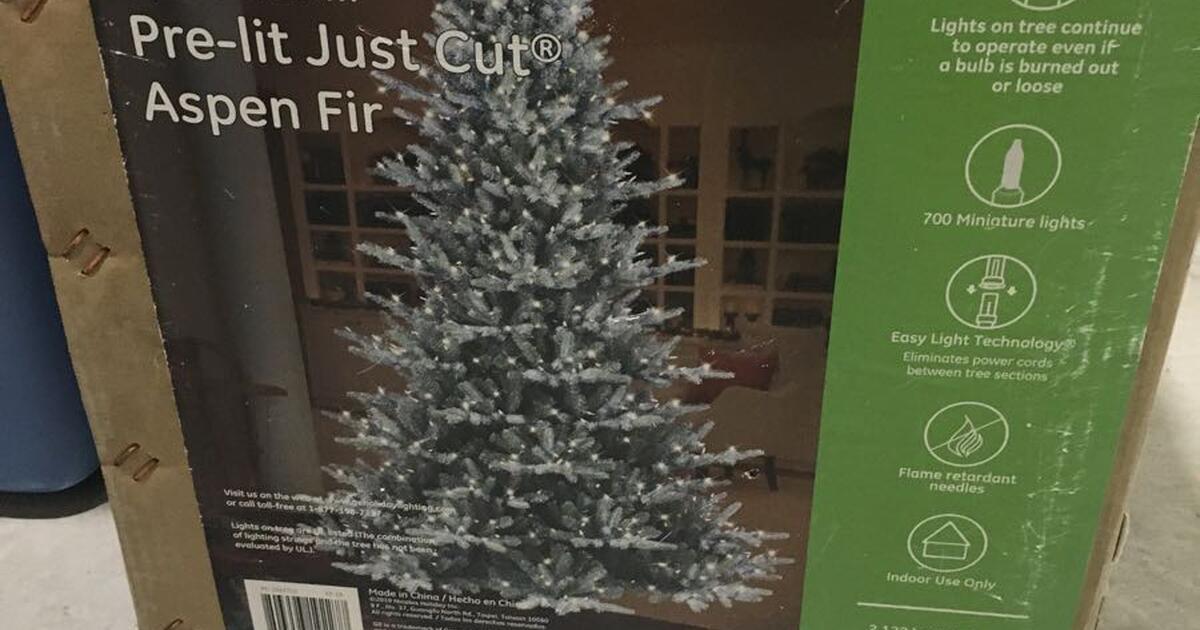 Beautiful Christmas Tree for 100 in Granbury, TX For Sale & Free — Nextdoor