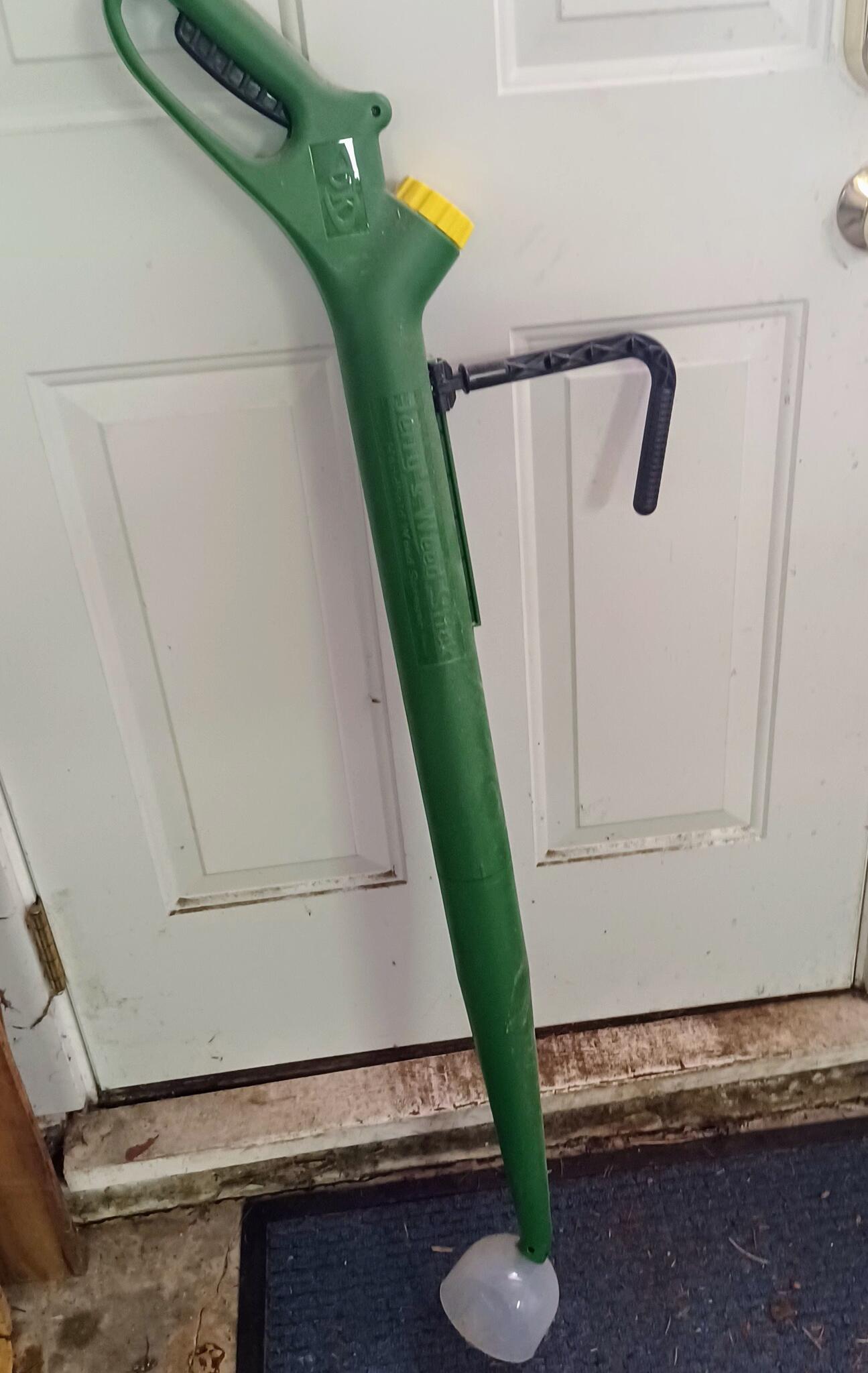 Jerry's Weed Stick Weed Killer Applicator. $10 OBO for $10 in Redmond ...