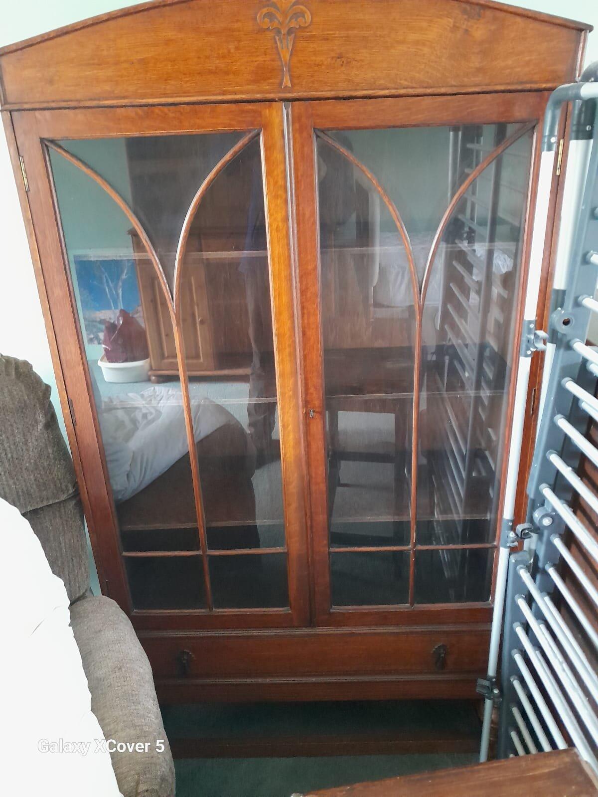 Display Cabinet For £10 In Fownhope, Engl For Sale  Free — Nextdoor