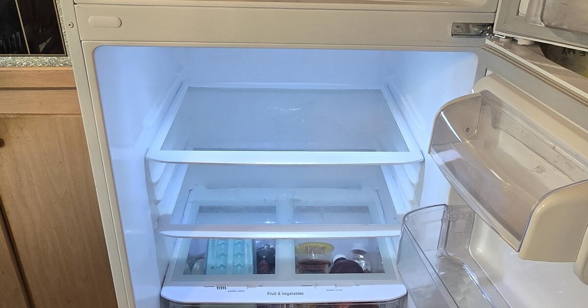 lg fridge couple years old nothing wrong with it were moving 200 firm