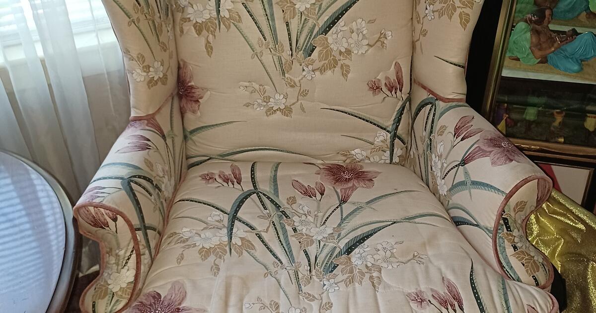 2 tall floral living room chairs for 75 in Houston, TX Finds — Nextdoor