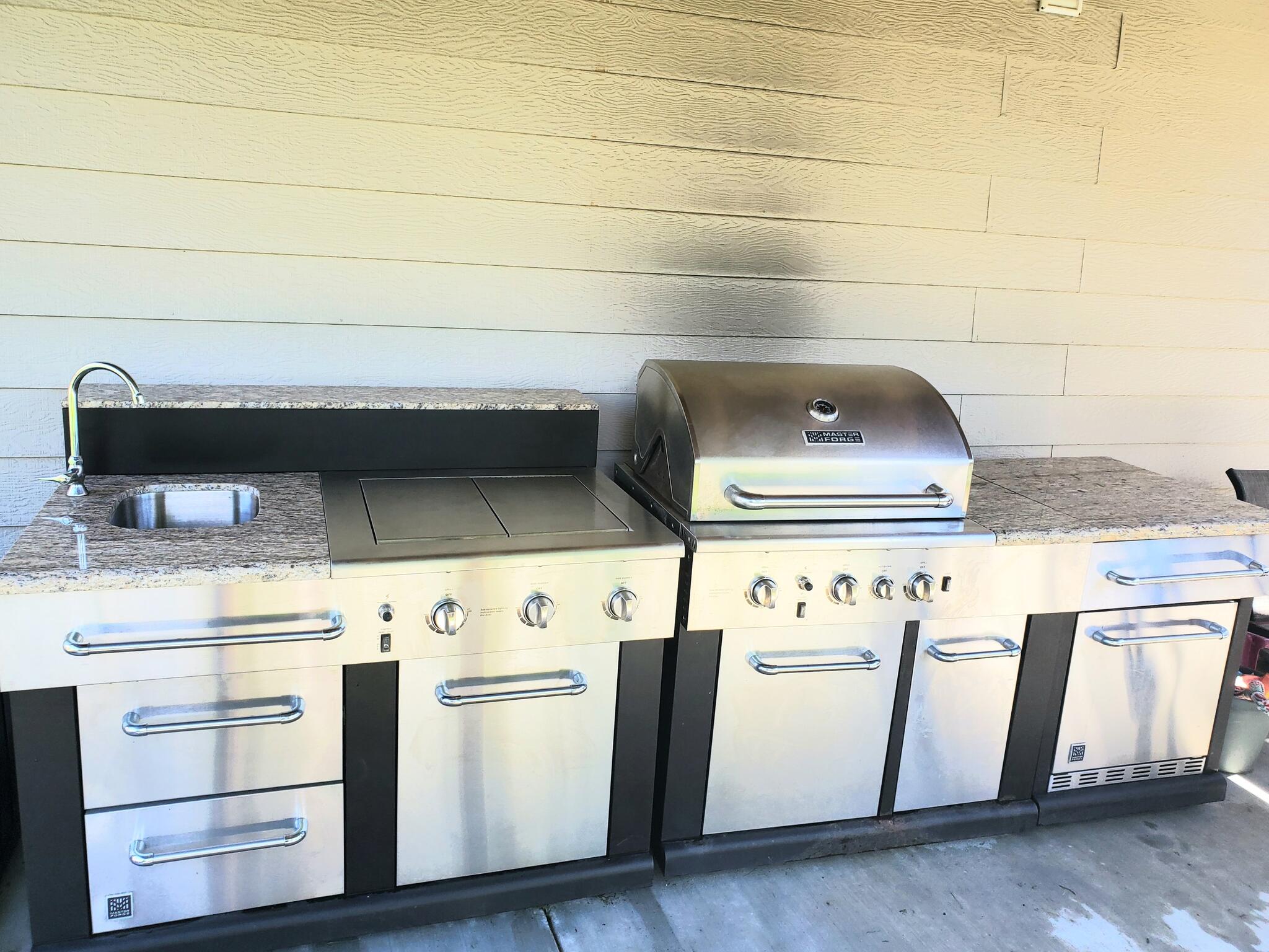 Master forge clearance modular outdoor kitchen