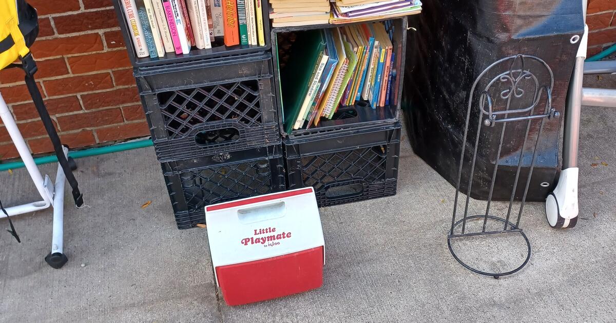 Huge garage sale in Warren, MI For Sale & Free — Nextdoor