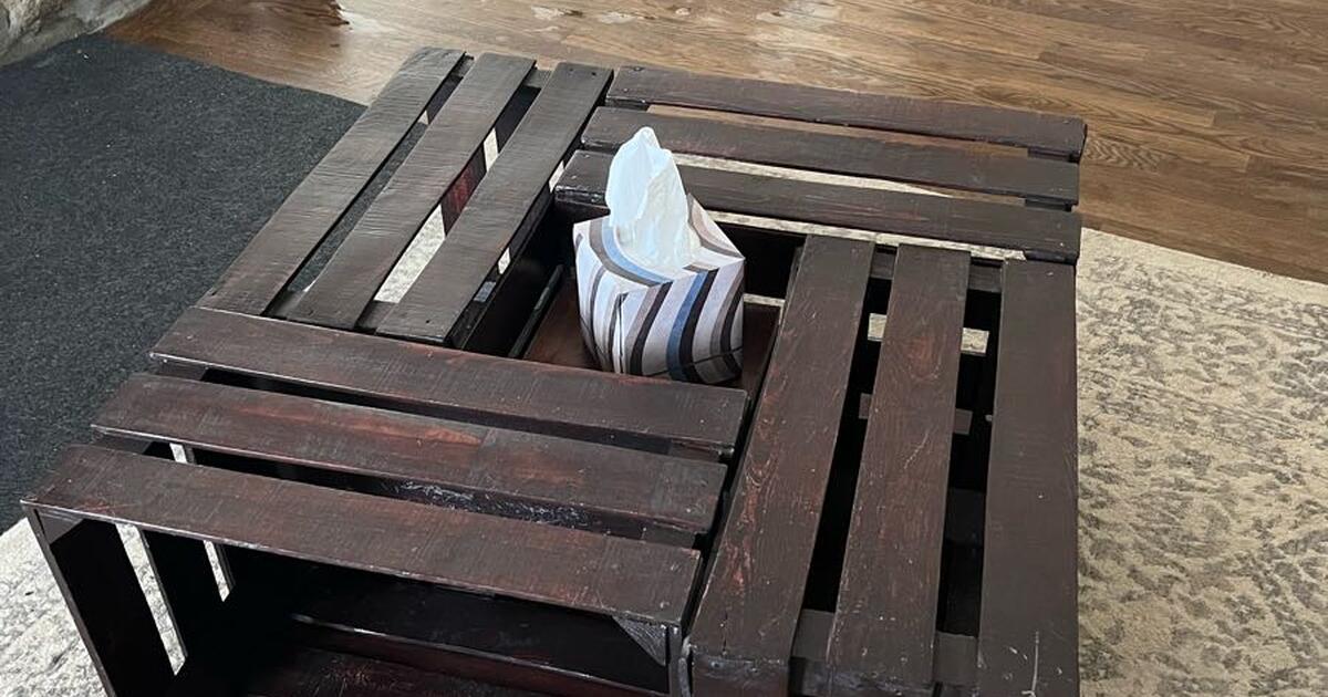 Homemade coffee table for 10 in Kansas City, MO For Sale & Free
