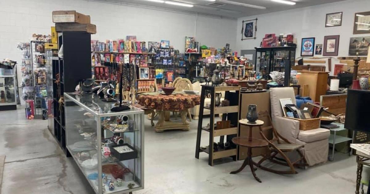 Parking lot/yard sale from new, used, vintage and antiques for 12 in