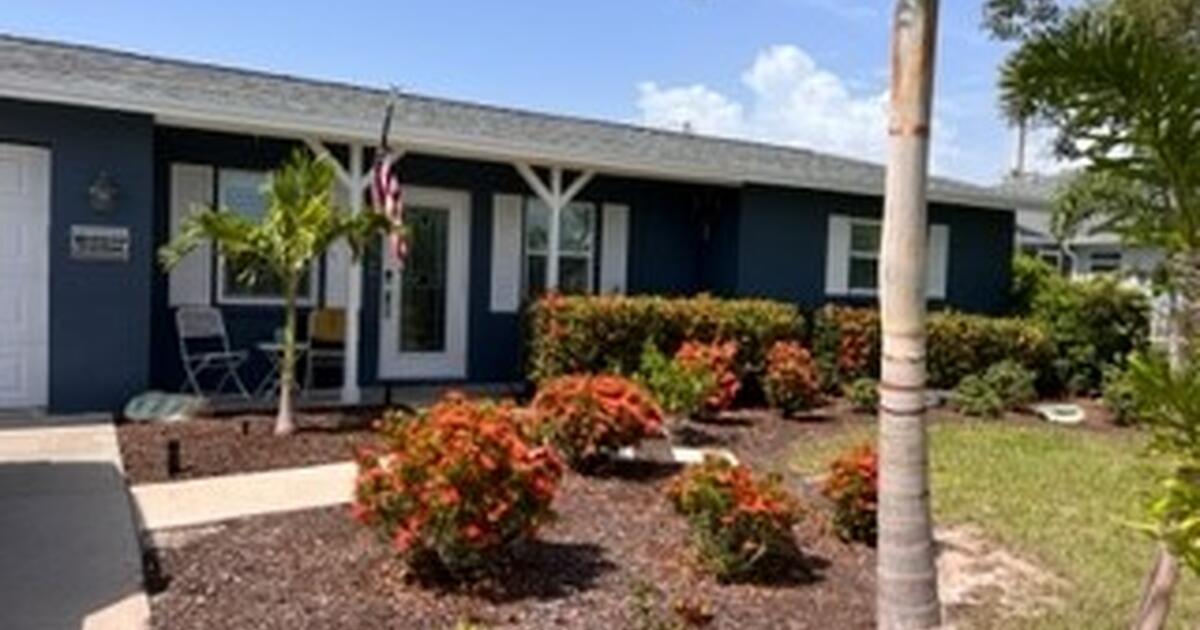 Short Term Rental Property Less than 2 miles to Englewood Beach! for