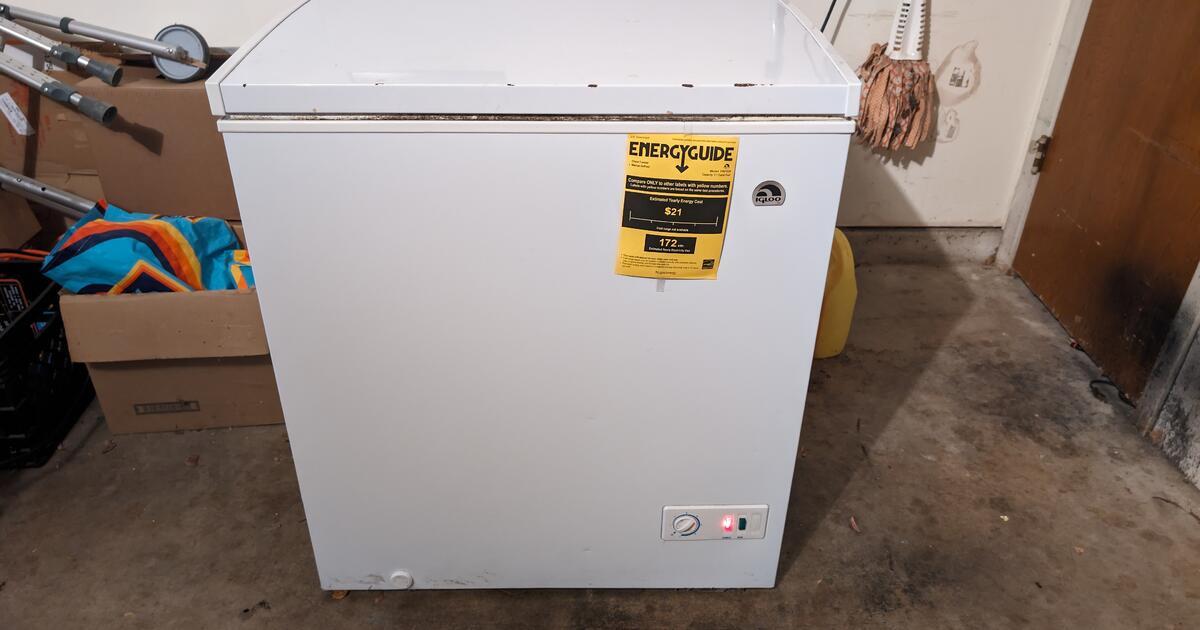 Igloo - 5.1 Cu. Ft. Chest Freezer - White for $15 in Dallas, TX | For ...