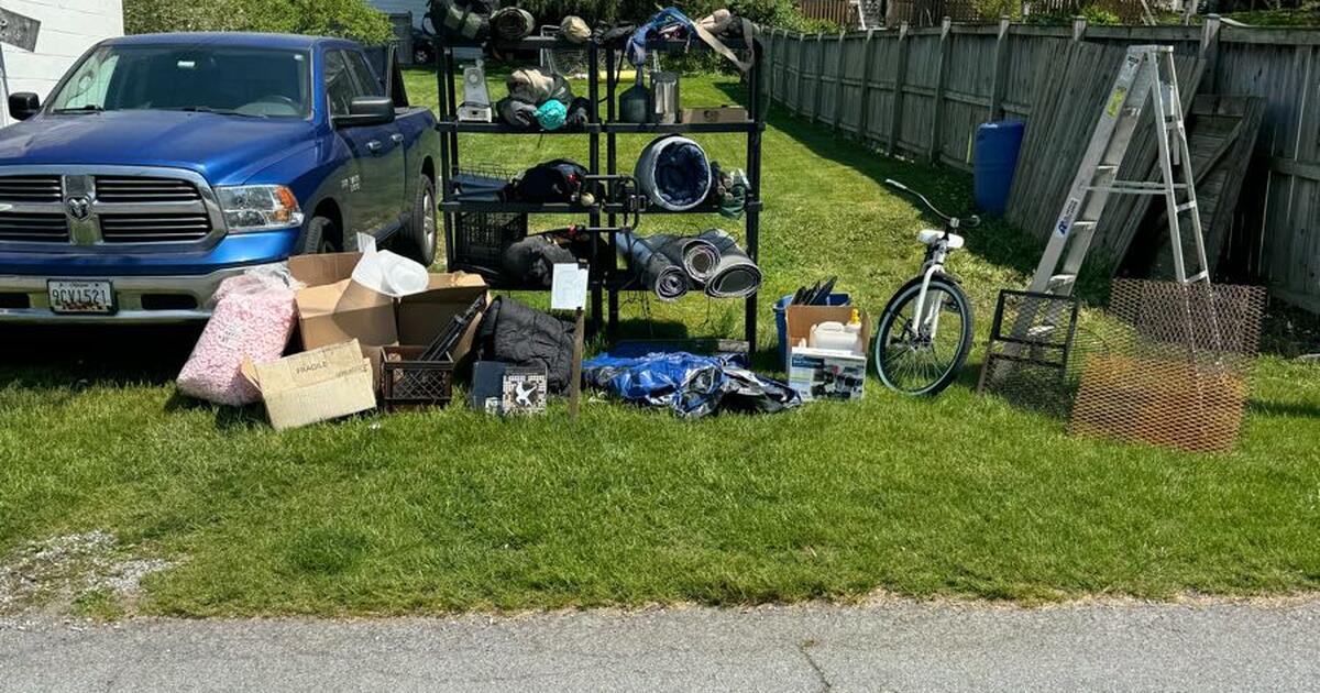 Misc garage FREE for Free in Union Bridge, MD For Sale & Free