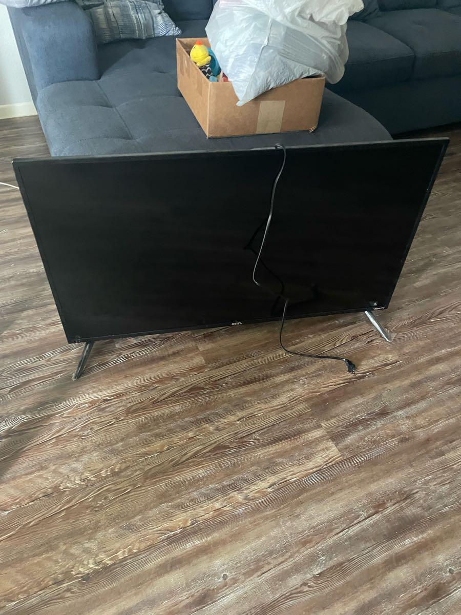 Free 40inch Onn. for Free in Tomball, TX For Sale & Free — Nextdoor