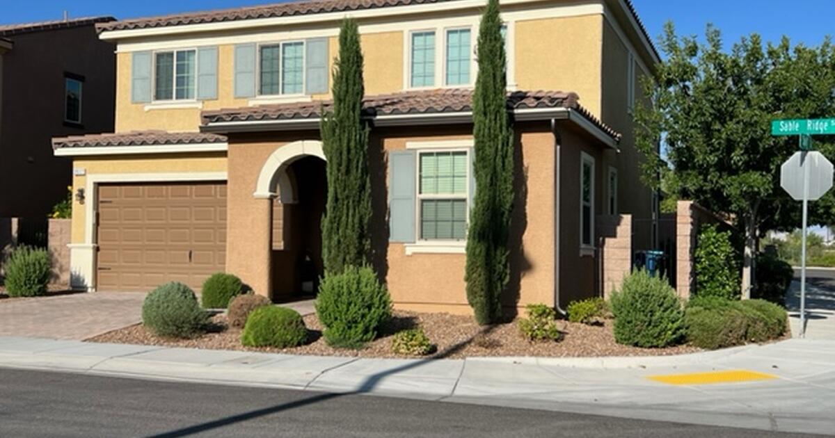 Inspirada Executive Luxury Home for Rent 2350/month 4BR/3BA 2300SQFT