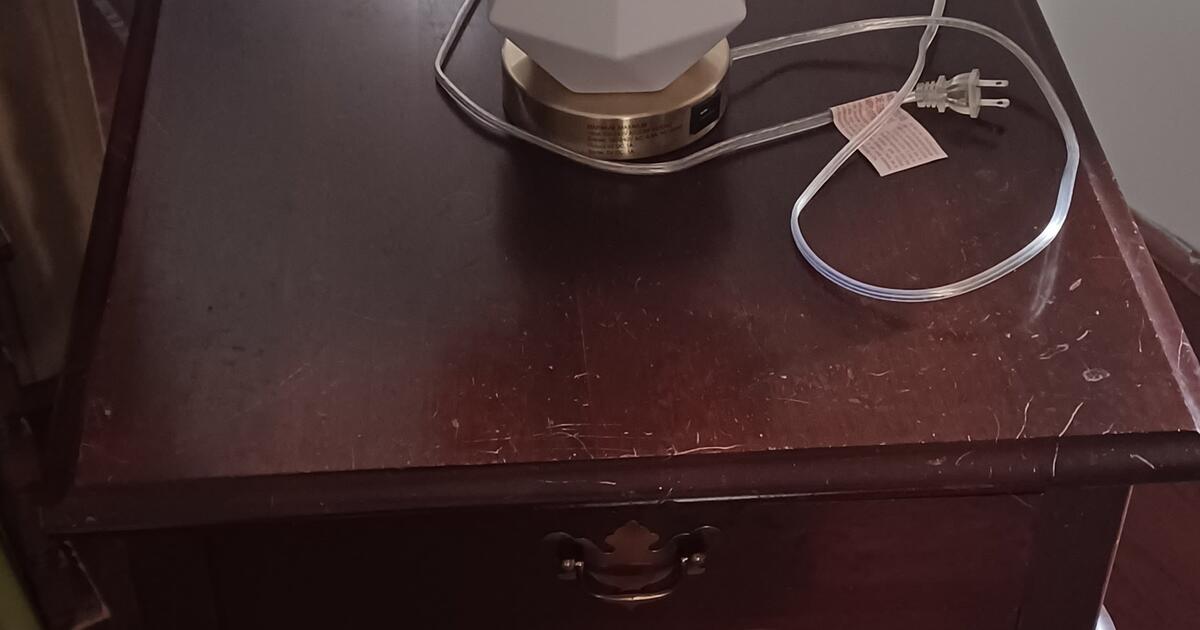 Broyhill End Table With Drawer And Lamp With USB port for Free in