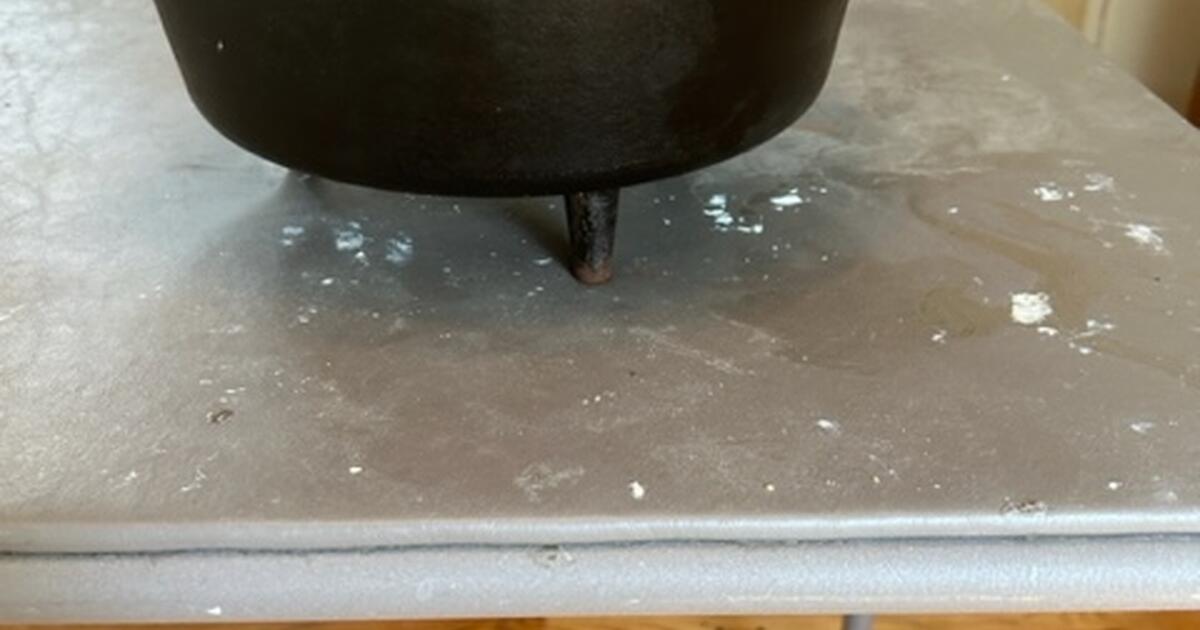 Dutch ovens (208)7335930 These are NOT FREE, I don't know how to