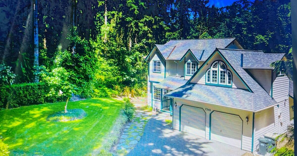 Lakefront Home in Sunwood Lakes for 628000 in Olympia, WA Finds