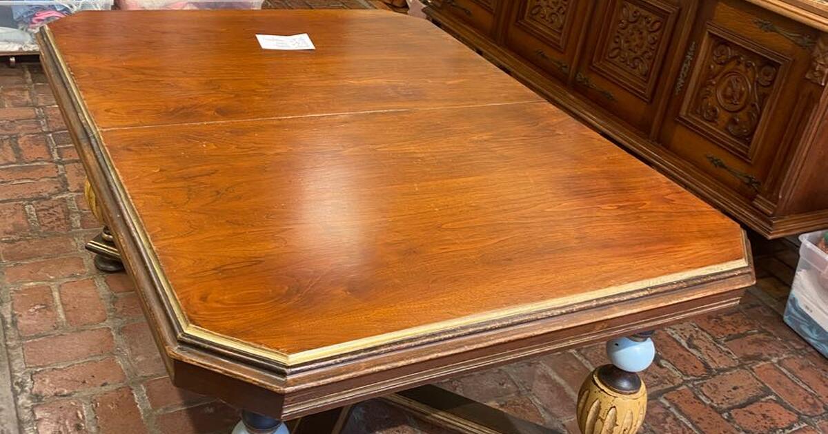 STORE CLOSING SALE TODAY JEWELRY, FURNITURE AND FIXTURES for 5 in New