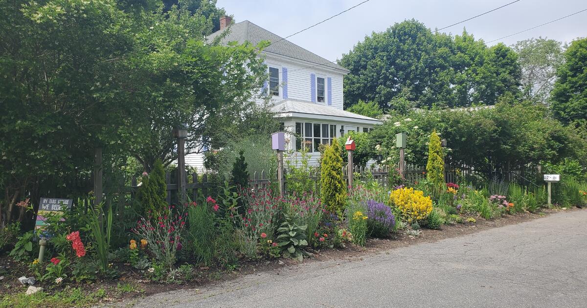 WINTER RENTAL semishared space for 2000 in Kittery, ME For Sale