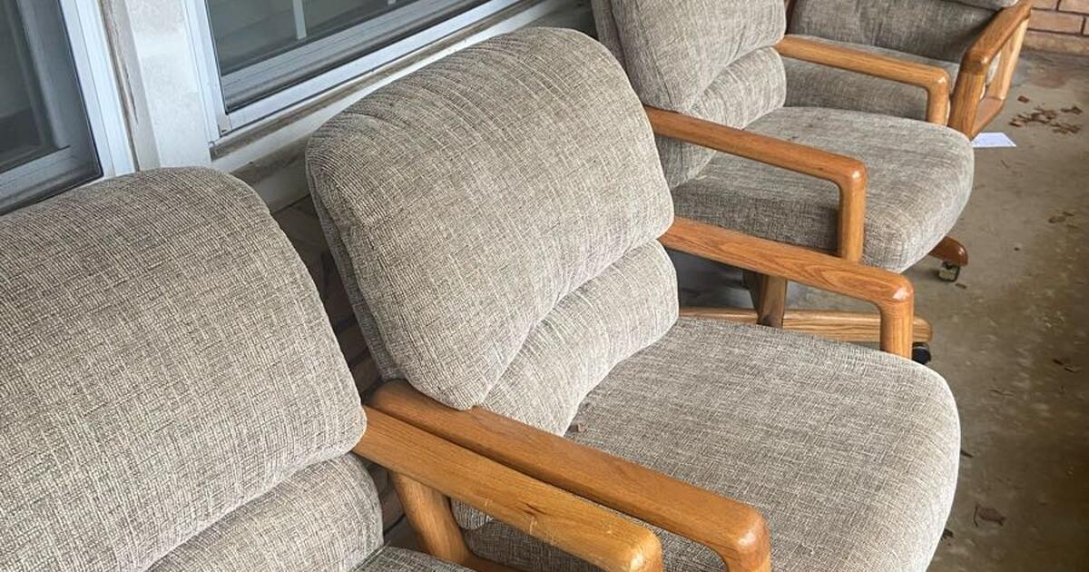 Free Rolling Dining Chairs or Donation for 1 in Fort Worth, TX For