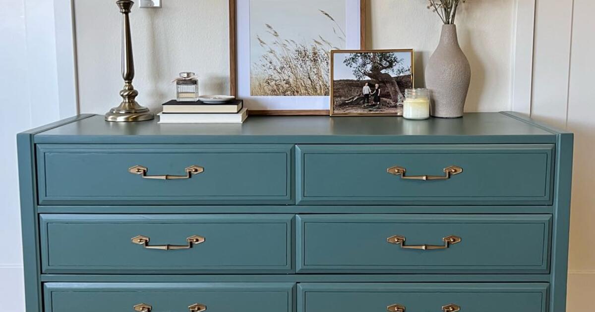 Vintage 6 Drawer Dresser for $350 in Avondale, AZ | Finds — Nextdoor