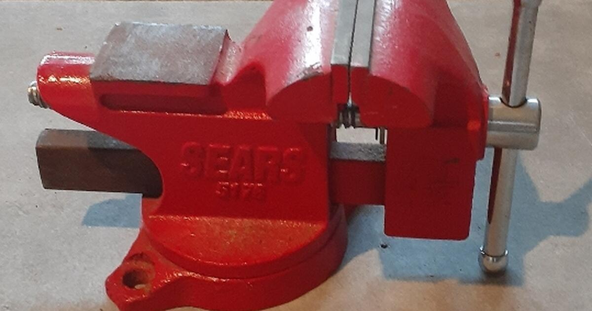 Work bench vise for 15 in Plainfield, IN For Sale & Free — Nextdoor