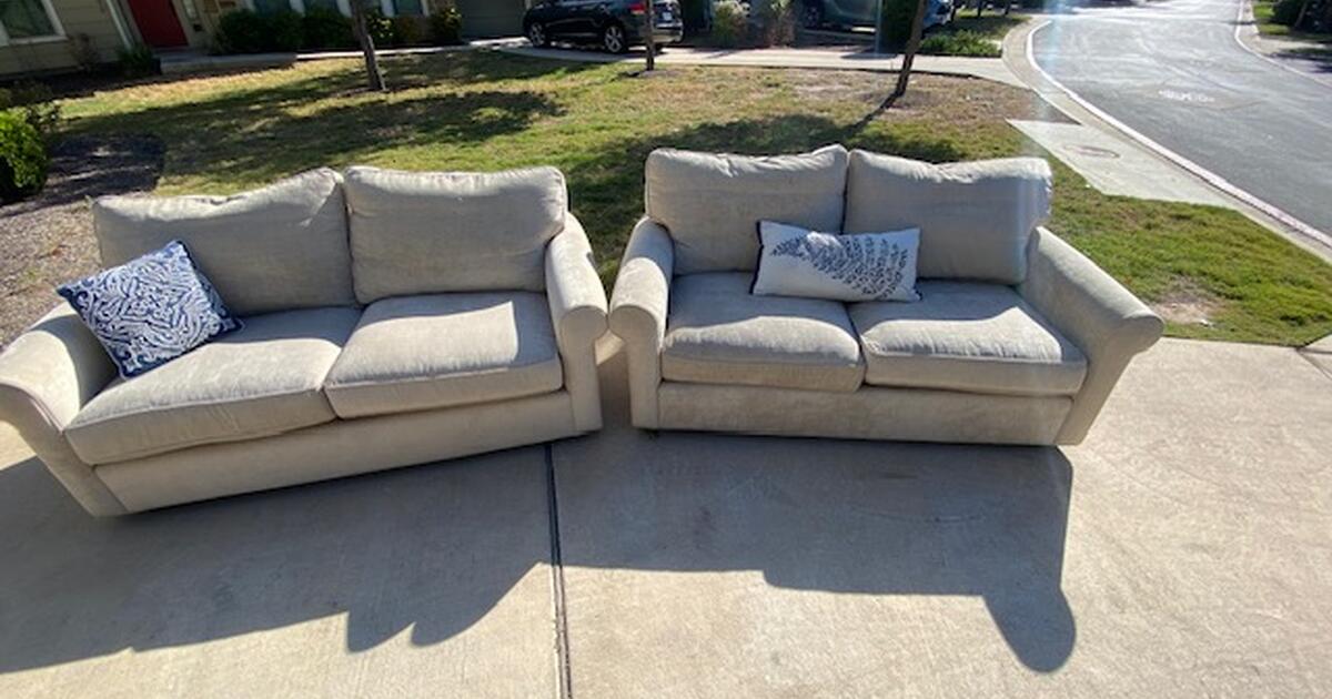 Moving Sales Saturday 11/4/2023 from 800 AM to 100 PM 11009 Avery