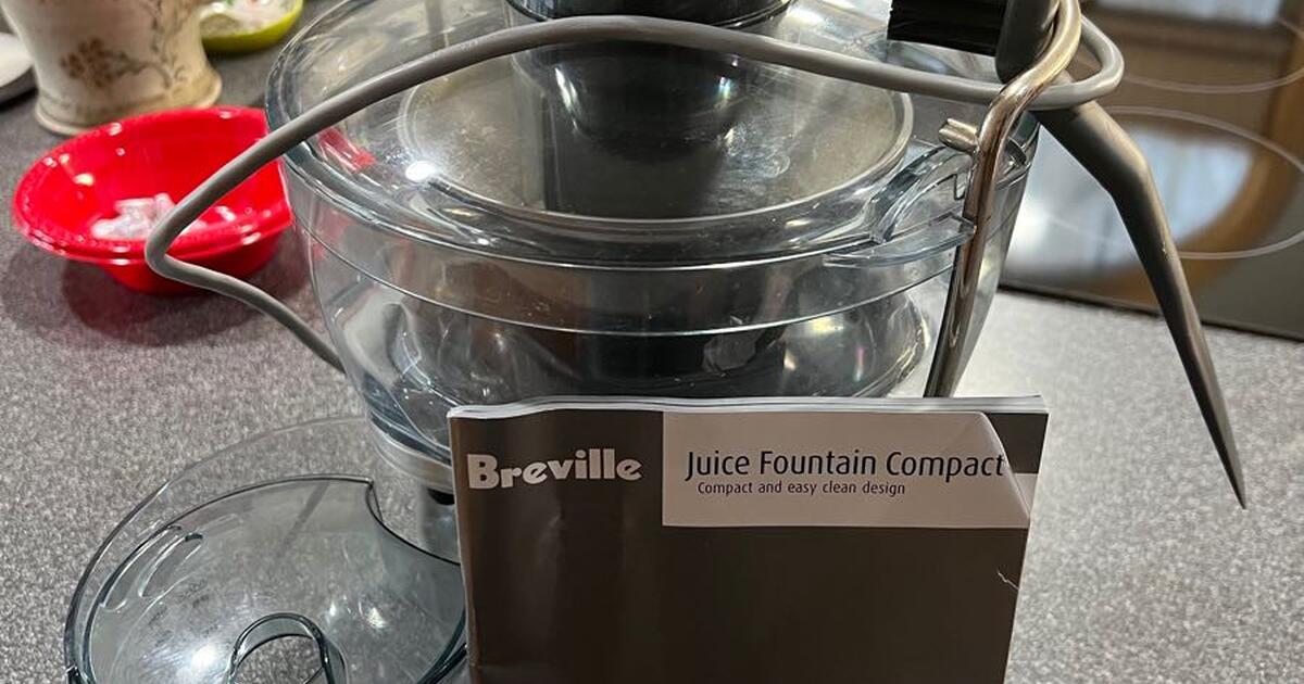 Breville juice fountain compact for 20 in Chapel Hill, NC For Sale