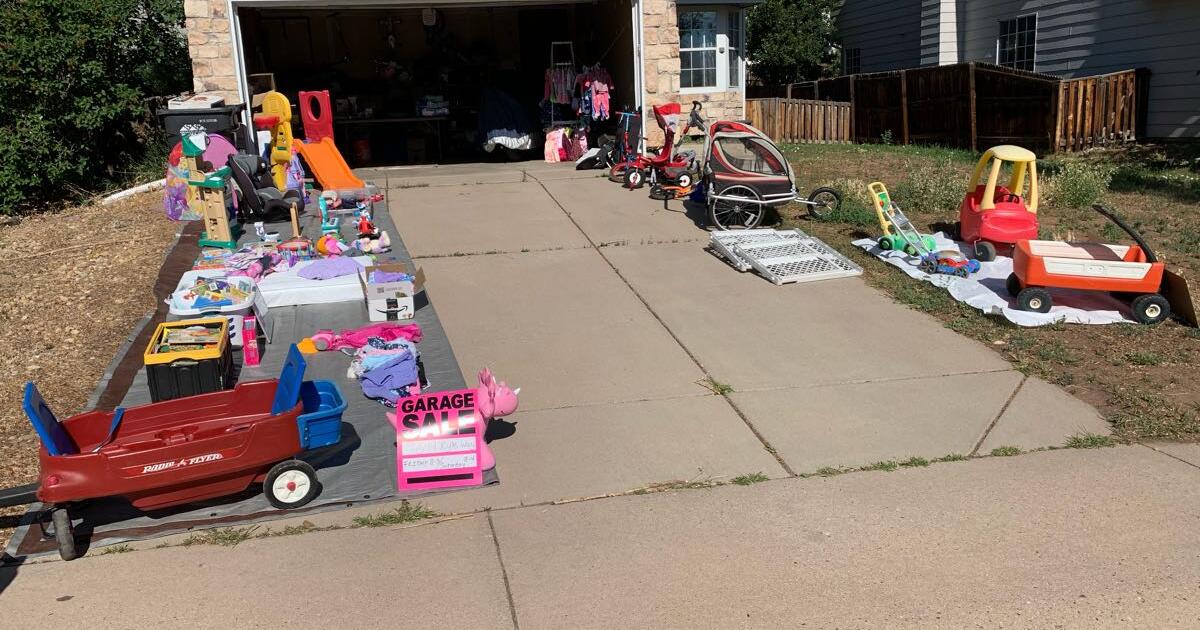 Garage Sale Today 7/16/22 for Free in Littleton, CO For Sale & Free
