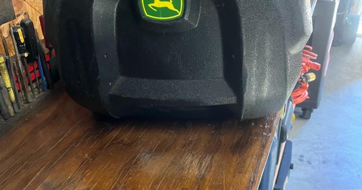 John Deere seat. X300 for 1 in Supply, NC Finds — Nextdoor