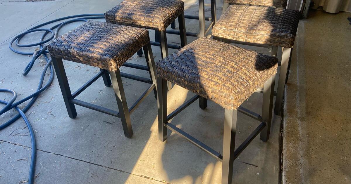 Set of 6 outdoor Bar Stools for $60 in Temecula, CA | For Sale & Free — Nextdoor